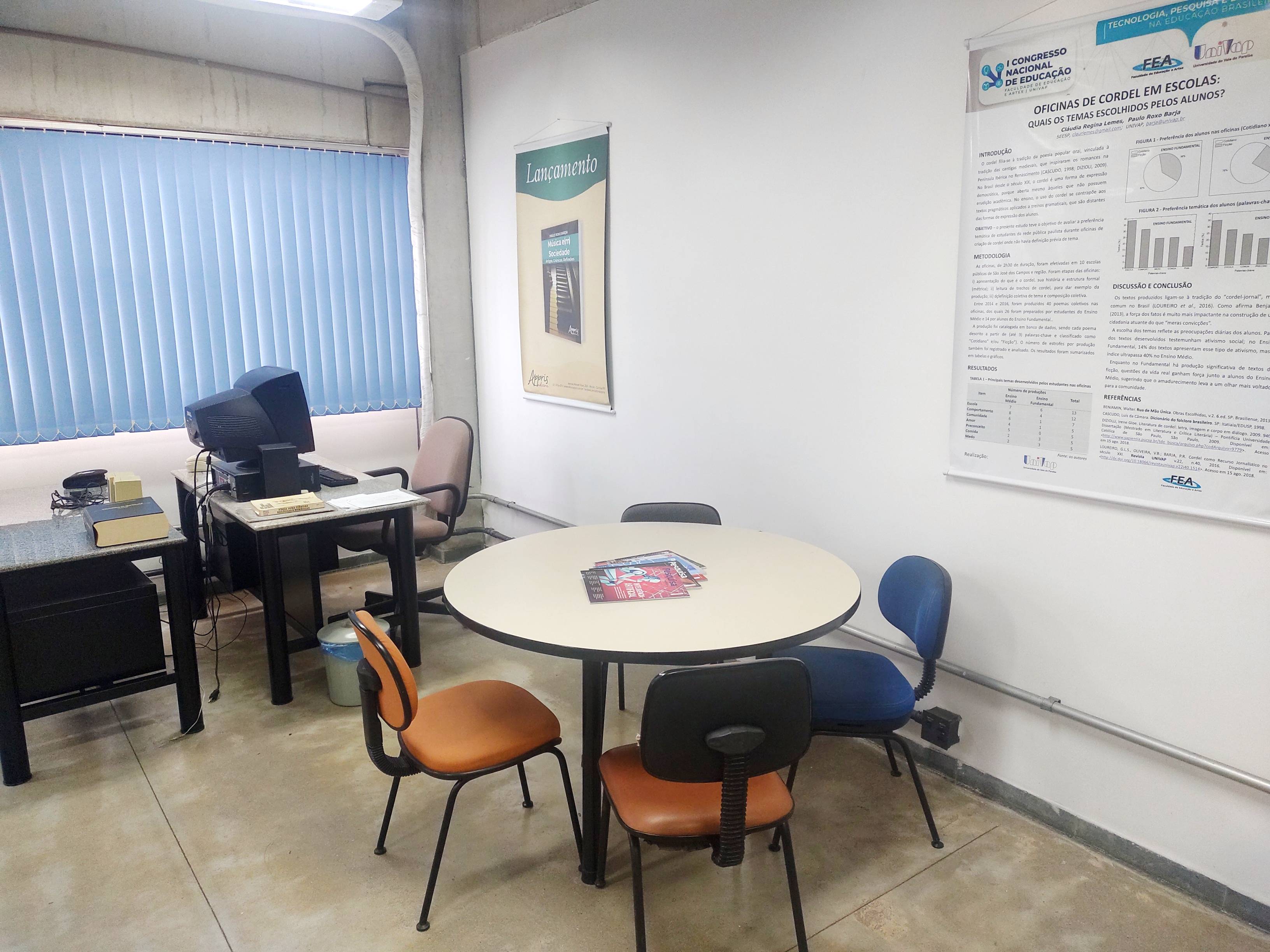 Visão geral do ambiente interno do laboratório