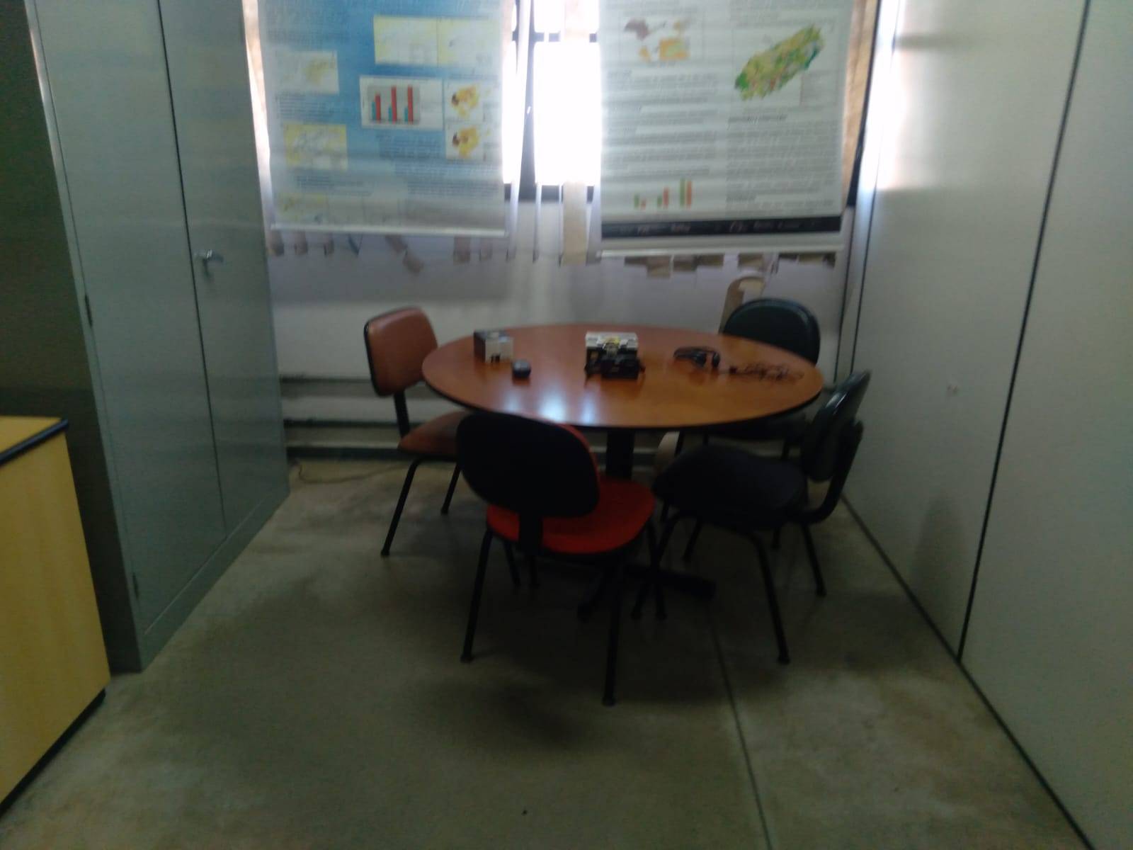 Mesa para reuniões - Sala coordenadora